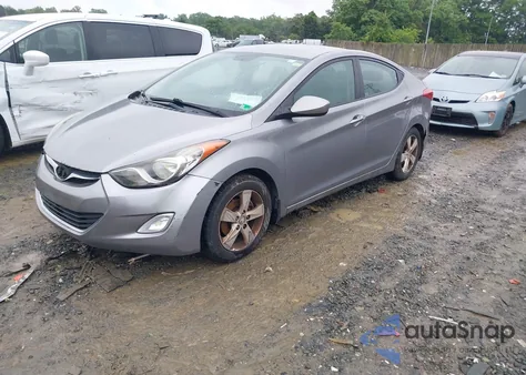 2012 Hyundai Elantra Gls (Ulsan Plant) z USA, uszkodzony, nr VIN KMHDH4AE6CU274372